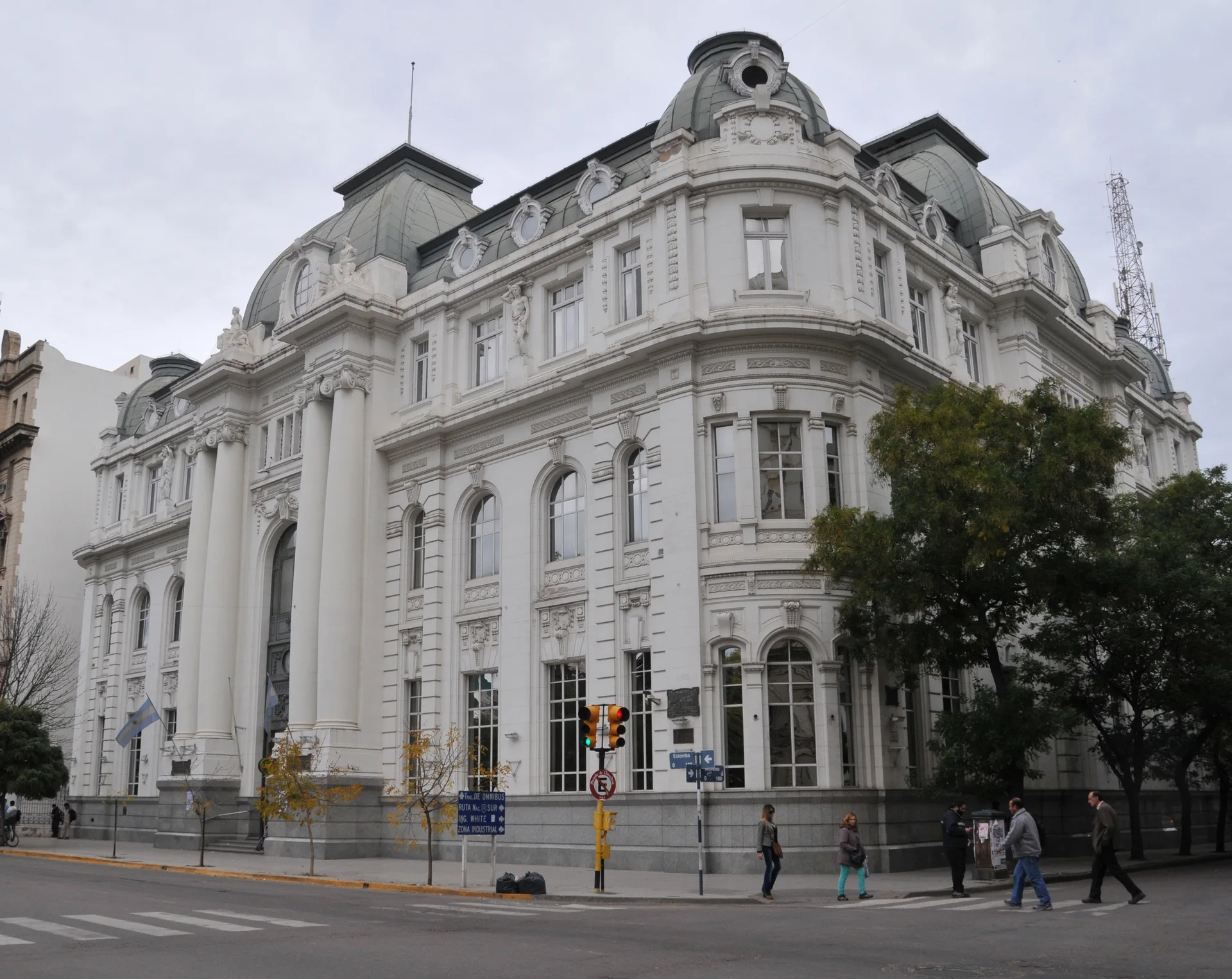 Banco Nación building in Bahía Blanca