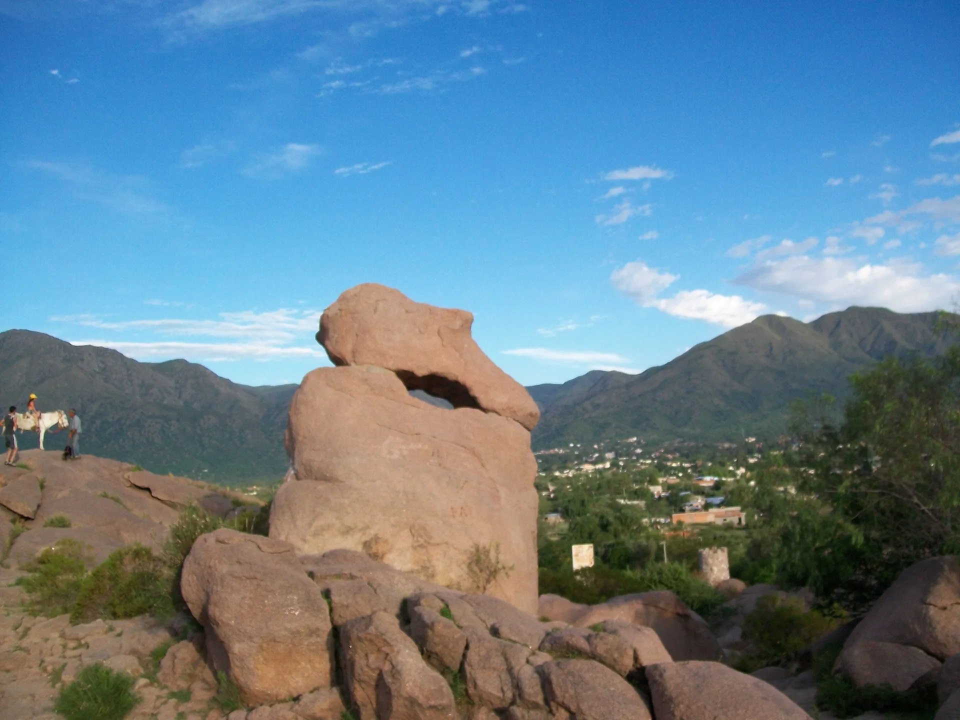 El Zapato rock formation overlooking Capilla del Monte