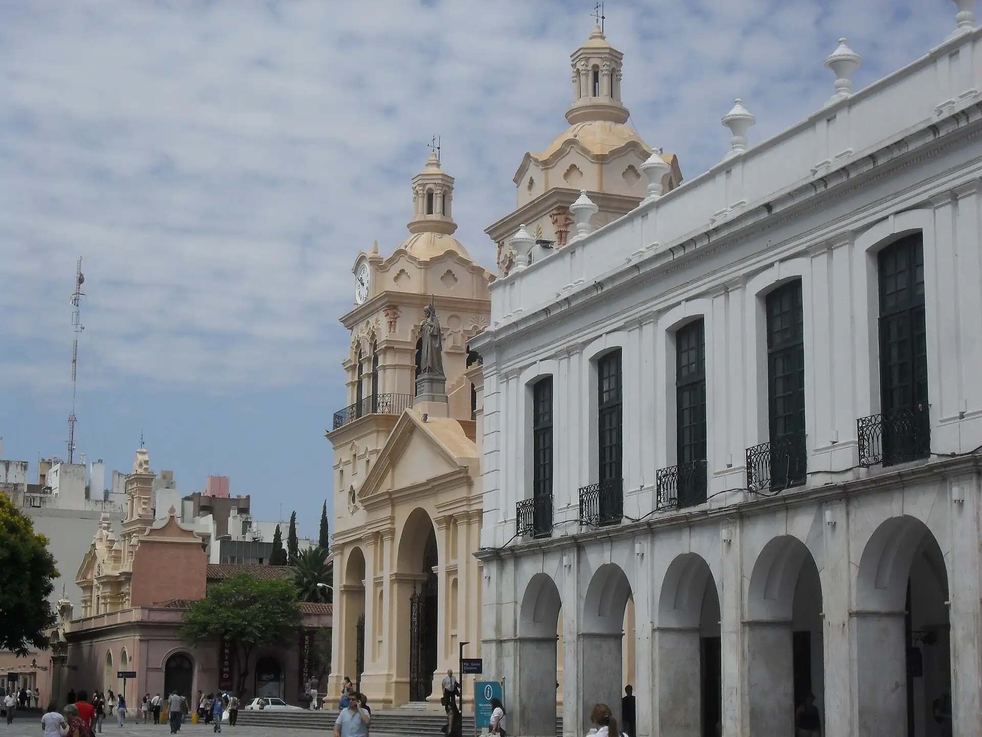 Cabildo and cathedral facing Plaza San Martín, Córdoba, Argentina