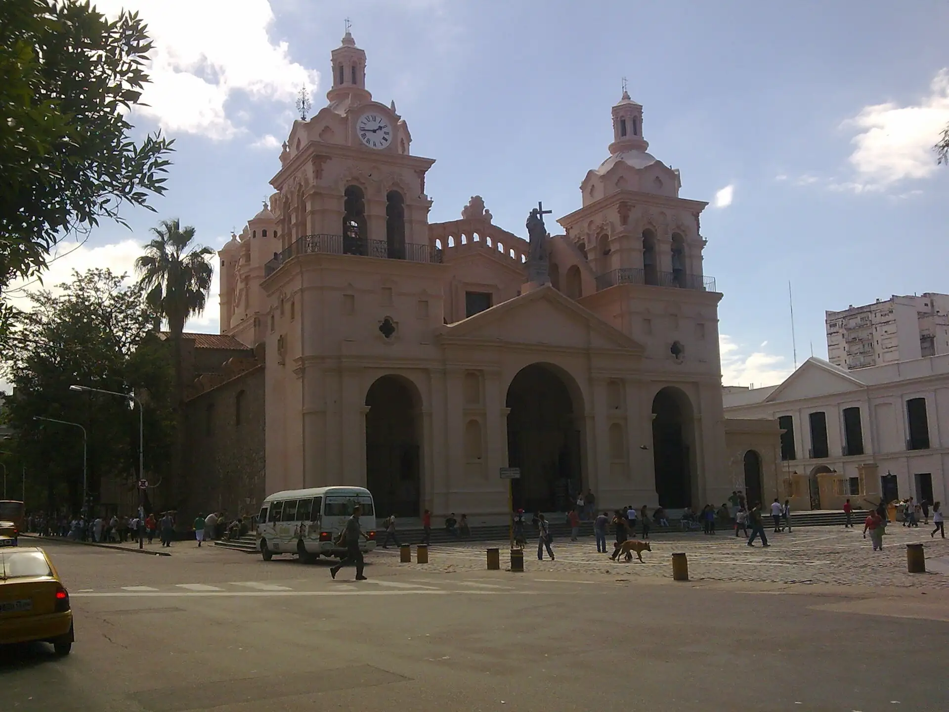 Córdoba cathedral and Plaza San Martín, Córdoba, Argentina
