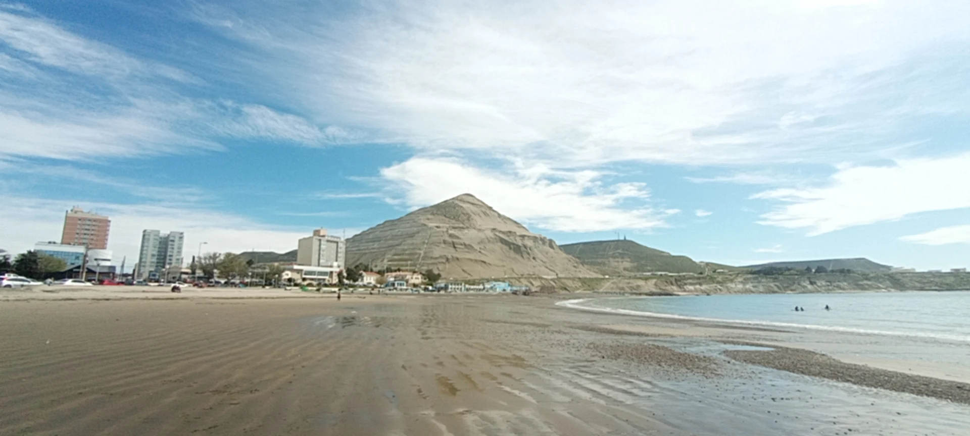 Cerro Chenque above the beach and buildings along Comodoro Rivadavia's coast