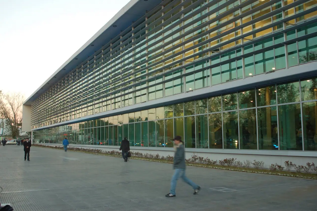 Hospital de Emergencias Clemente Alvarez facade in Rosario